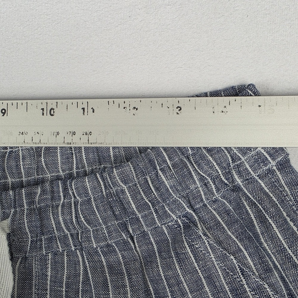Quince Women's 100% European Linen Shorts Medium M Blue Chambray Stripe New - Picture 7 of 10